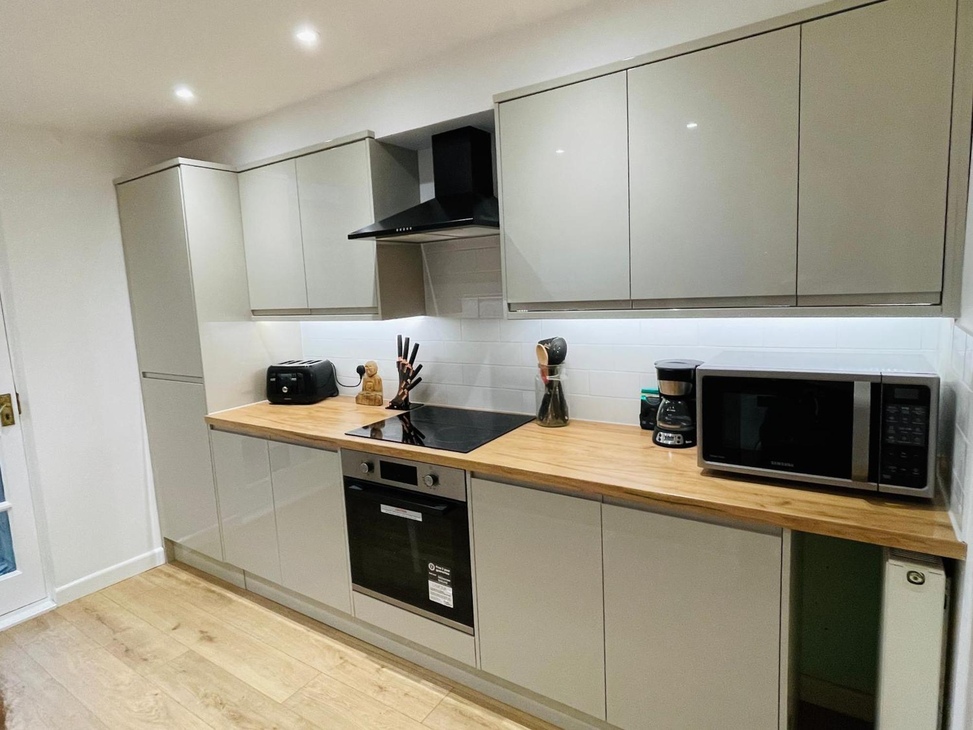 Newly Refurbished City Centre House With Parking Exeter Dış mekan fotoğraf